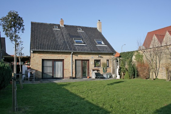 Westkapelle: gezellige villa met zonnige tuin